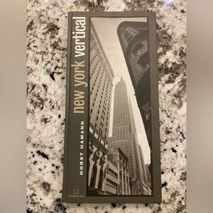New York Vertical Book